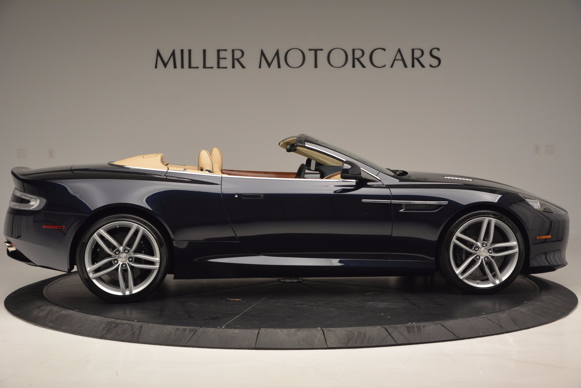 2017 Aston Martin Db9 Volante Stock 7096 For Near Greenwich Used 2017 Aston Martin Db9 Volante For In Greenwich Ct 562 P9