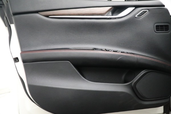 Used 2017 Maserati Ghibli S Q4 for sale $44,900 at Maserati of Greenwich in Greenwich CT 06830 17