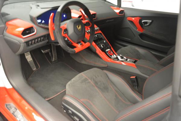 Used 2015 Lamborghini Huracan LP610-4 for sale Sold at Maserati of Greenwich in Greenwich CT 06830 14