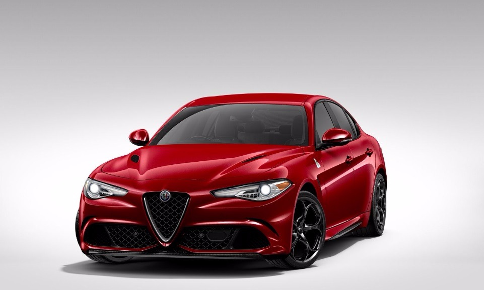 New 2017 Alfa Romeo Giulia Quadrifoglio Quadrifoglio for sale Sold at Maserati of Greenwich in Greenwich CT 06830 1