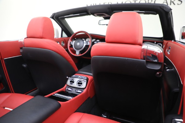 Used 2018 Rolls-Royce Dawn Black Badge for sale $289,895 at Maserati of Greenwich in Greenwich CT 06830 22