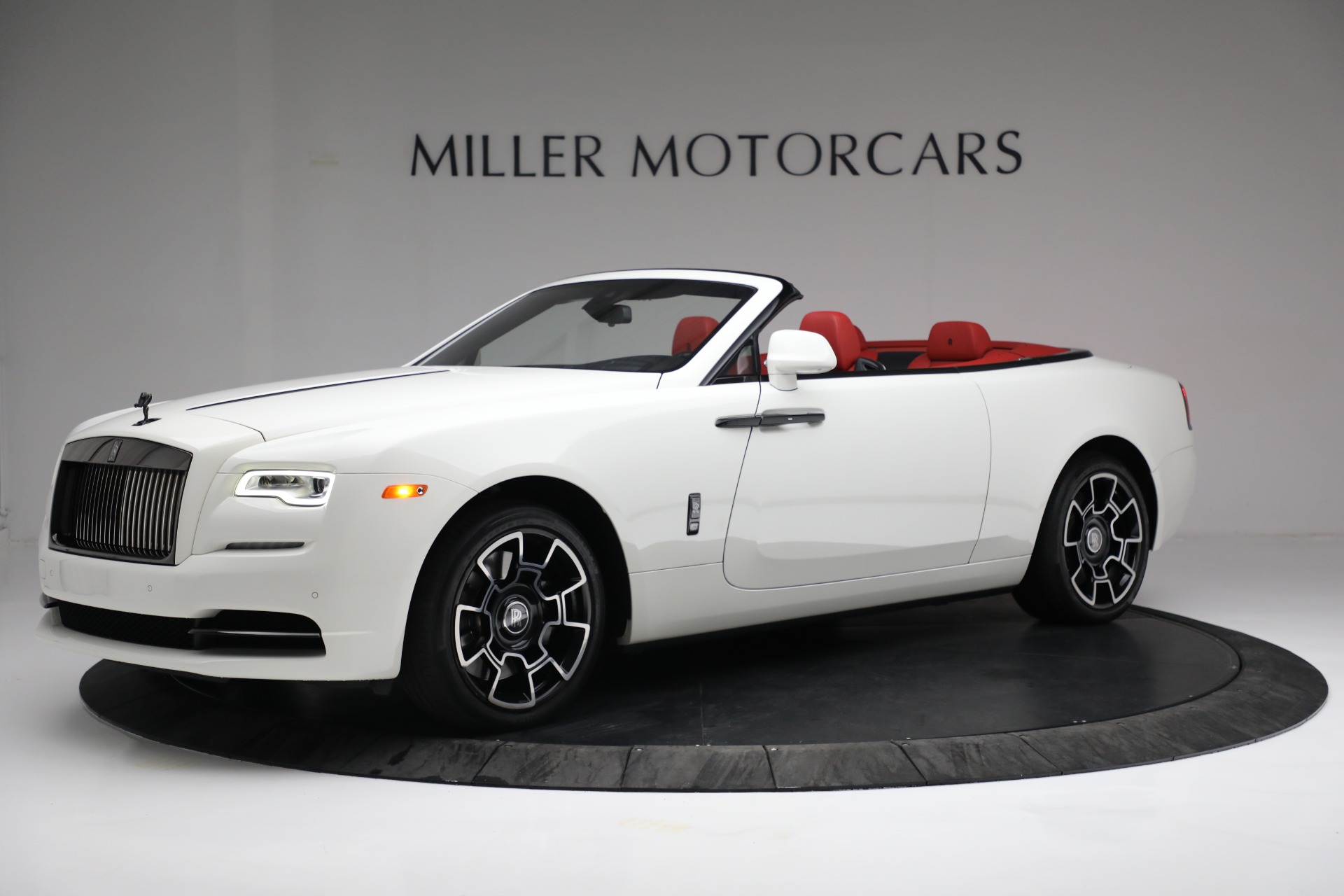 Used 2018 Rolls-Royce Dawn Black Badge for sale $289,895 at Maserati of Greenwich in Greenwich CT 06830 1
