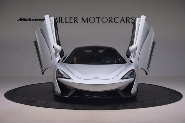 Used 2017 McLaren 570 GT for sale $169,900 at Maserati of Greenwich in Greenwich CT 06830 13