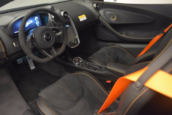 Used 2017 McLaren 570 GT for sale $169,900 at Maserati of Greenwich in Greenwich CT 06830 15