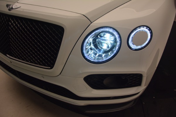 New 2018 Bentley Bentayga Black Edition for sale Sold at Maserati of Greenwich in Greenwich CT 06830 19