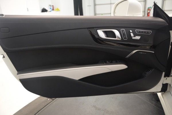 Used 2015 Mercedes-Benz SL-Class SL 550 for sale Sold at Maserati of Greenwich in Greenwich CT 06830 28