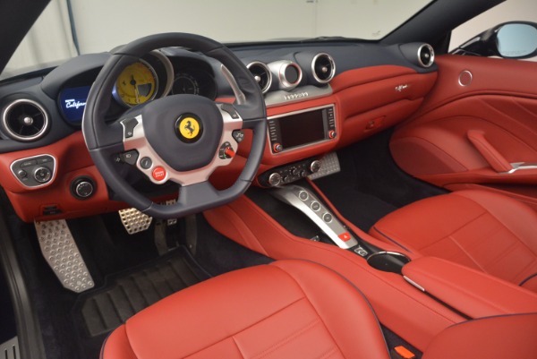 Used 2017 Ferrari California T for sale Sold at Maserati of Greenwich in Greenwich CT 06830 25
