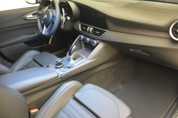 New 2017 Alfa Romeo Giulia Ti Q4 for sale Sold at Maserati of Greenwich in Greenwich CT 06830 18