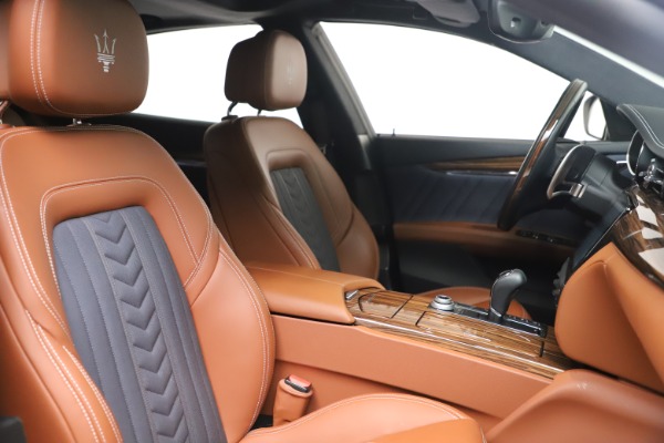 Used 2017 Maserati Quattroporte SQ4 GranLusso/ Zegna for sale $62,900 at Maserati of Greenwich in Greenwich CT 06830 21
