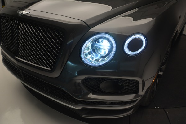 Used 2018 Bentley Bentayga W12 Signature for sale Sold at Maserati of Greenwich in Greenwich CT 06830 16