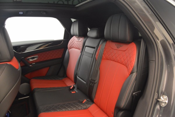Used 2018 Bentley Bentayga W12 Signature for sale Sold at Maserati of Greenwich in Greenwich CT 06830 27