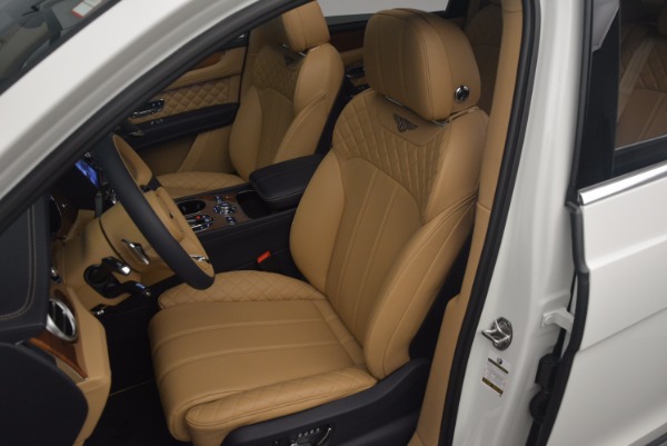 New 2018 Bentley Bentayga W12 Signature for sale Sold at Maserati of Greenwich in Greenwich CT 06830 19