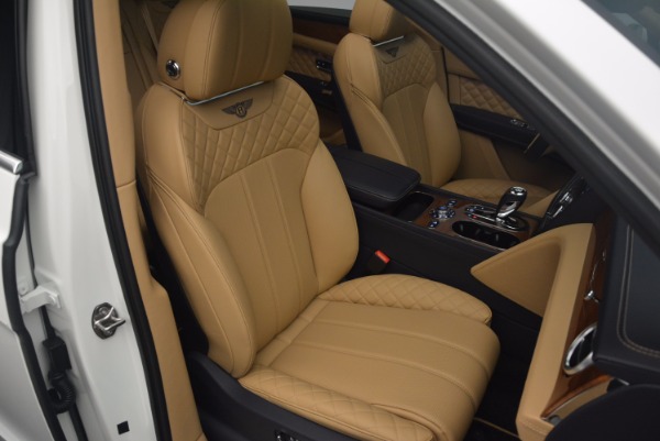 New 2018 Bentley Bentayga W12 Signature for sale Sold at Maserati of Greenwich in Greenwich CT 06830 26