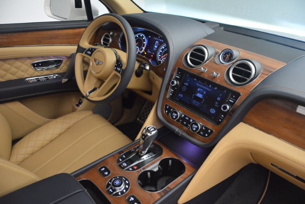 New 2018 Bentley Bentayga W12 Signature for sale Sold at Maserati of Greenwich in Greenwich CT 06830 28