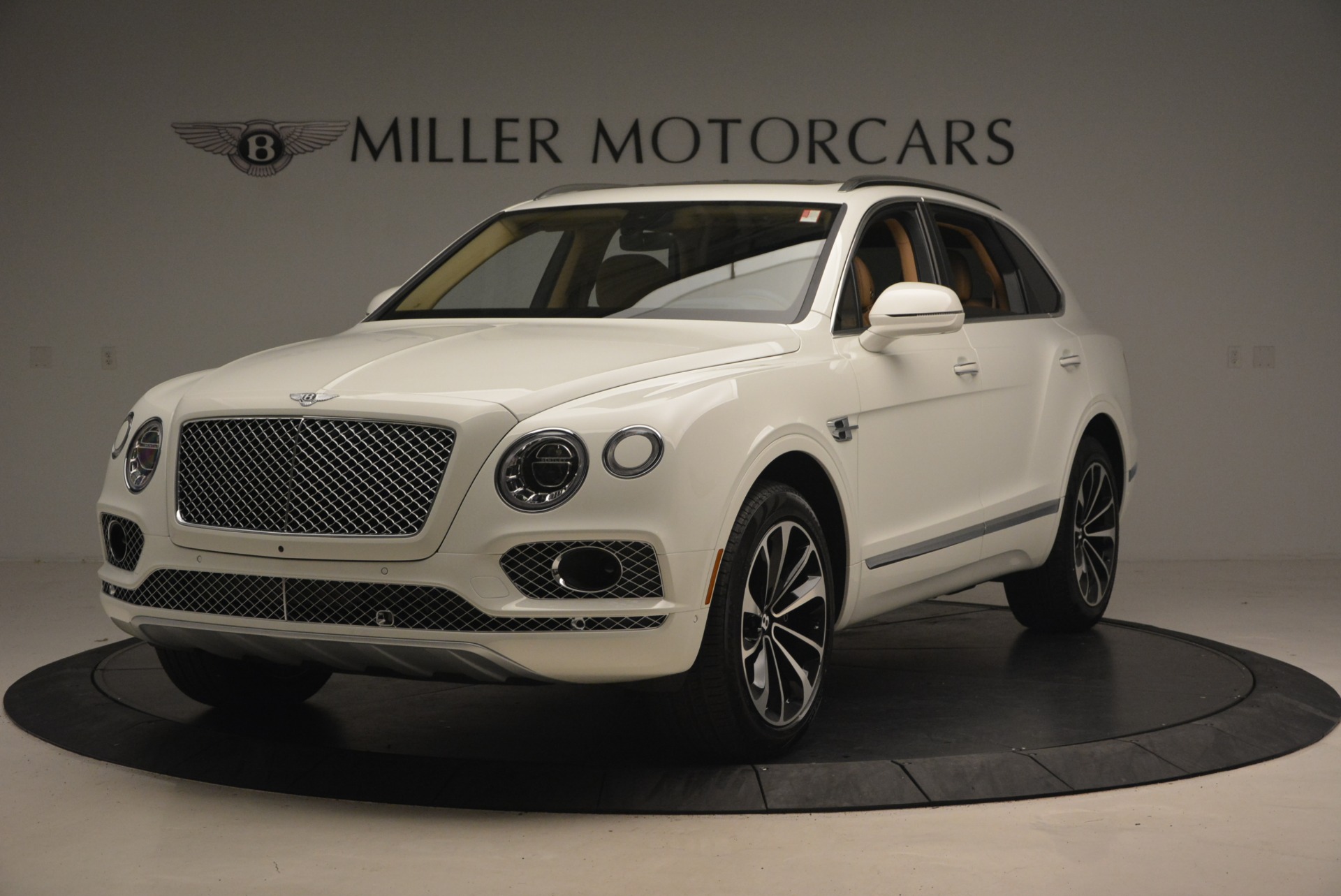 New 2018 Bentley Bentayga W12 Signature for sale Sold at Maserati of Greenwich in Greenwich CT 06830 1