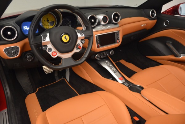 Used 2017 Ferrari California T for sale Sold at Maserati of Greenwich in Greenwich CT 06830 25
