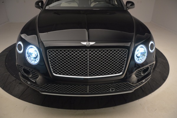 New 2018 Bentley Bentayga Signature for sale Sold at Maserati of Greenwich in Greenwich CT 06830 16