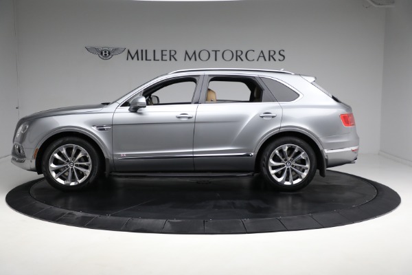 Used 2018 Bentley Bentayga W12 Signature Edition for sale $94,900 at Maserati of Greenwich in Greenwich CT 06830 3