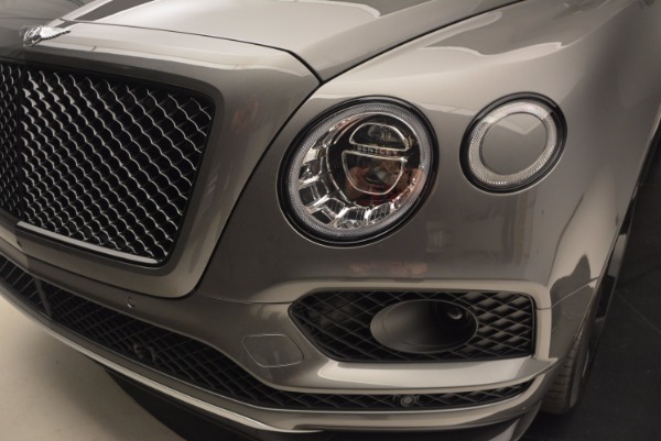 New 2018 Bentley Bentayga Black Edition for sale Sold at Maserati of Greenwich in Greenwich CT 06830 17