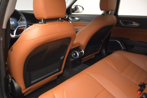 New 2017 Alfa Romeo Giulia Ti Lusso Q4 for sale Sold at Maserati of Greenwich in Greenwich CT 06830 16