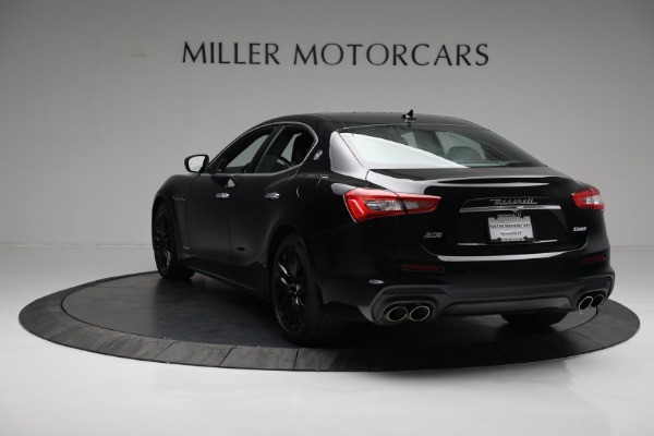 Used 2018 Maserati Ghibli S Q4 Gransport for sale Sold at Maserati of Greenwich in Greenwich CT 06830 5