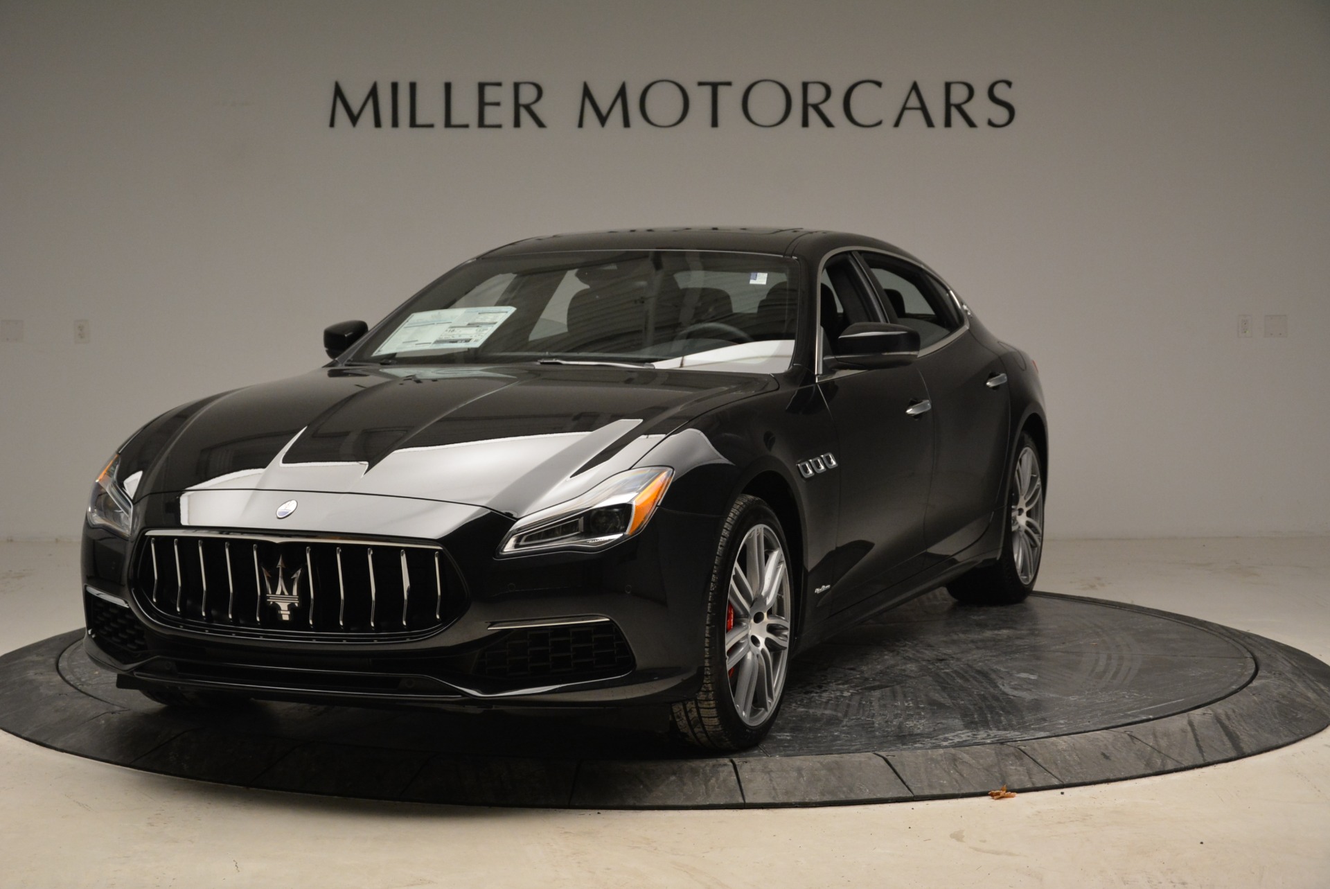 Used 2018 Maserati Quattroporte S Q4 GranLusso for sale Sold at Maserati of Greenwich in Greenwich CT 06830 1