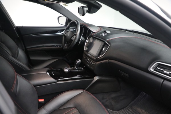 Used 2018 Maserati Ghibli S Q4 for sale $34,900 at Maserati of Greenwich in Greenwich CT 06830 16
