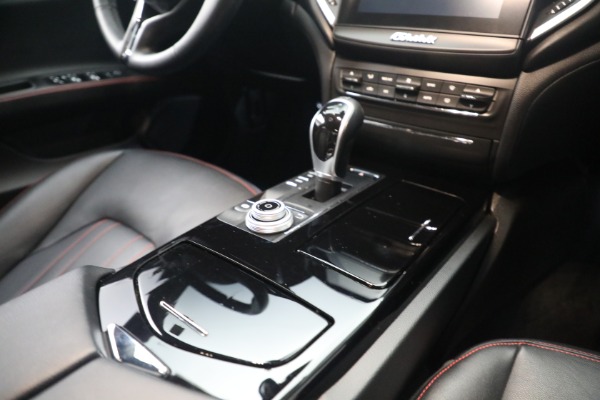 Used 2018 Maserati Ghibli S Q4 for sale $34,900 at Maserati of Greenwich in Greenwich CT 06830 25