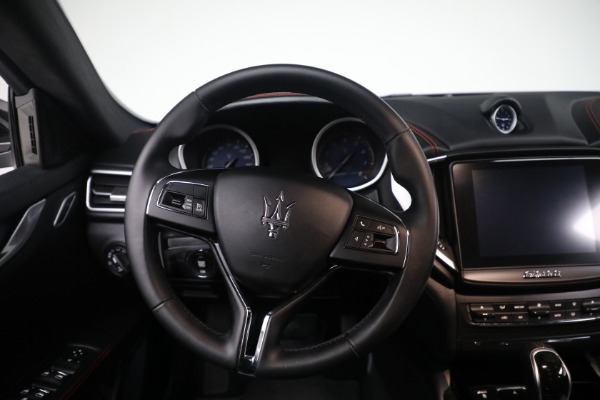 Used 2018 Maserati Ghibli S Q4 for sale $34,900 at Maserati of Greenwich in Greenwich CT 06830 26