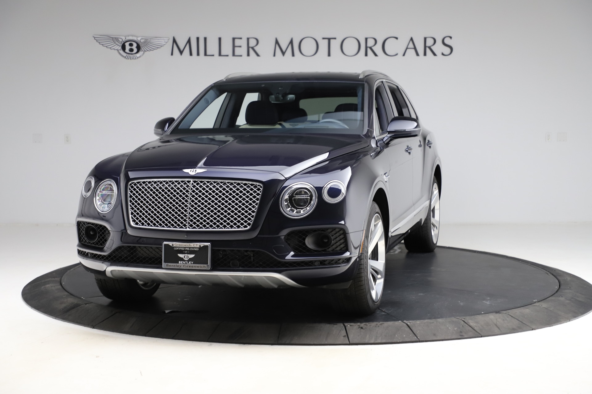 Used 2018 Bentley Bentayga W12 Signature for sale Sold at Maserati of Greenwich in Greenwich CT 06830 1