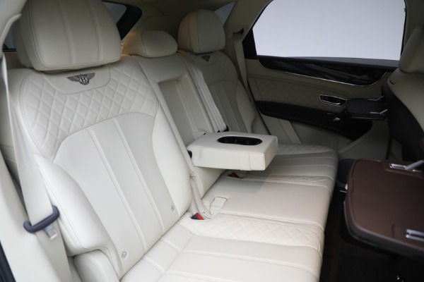 Used 2018 Bentley Bentayga Signature Edition for sale Sold at Maserati of Greenwich in Greenwich CT 06830 25