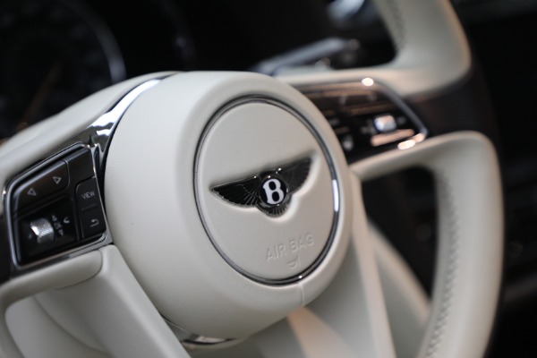 Used 2018 Bentley Bentayga Signature Edition for sale Sold at Maserati of Greenwich in Greenwich CT 06830 27