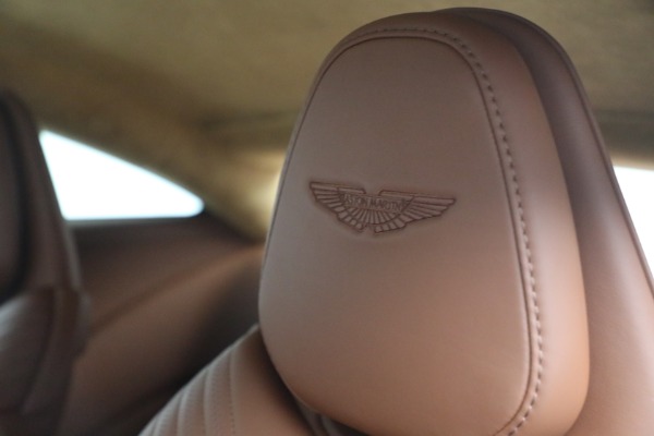 Used 2018 Aston Martin DB11 V12 for sale $127,900 at Maserati of Greenwich in Greenwich CT 06830 16
