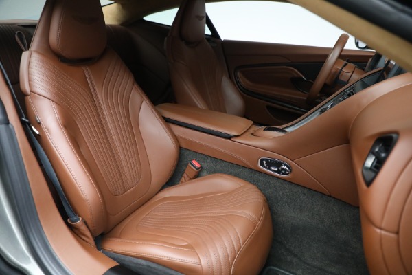 Used 2018 Aston Martin DB11 V12 for sale $127,900 at Maserati of Greenwich in Greenwich CT 06830 26