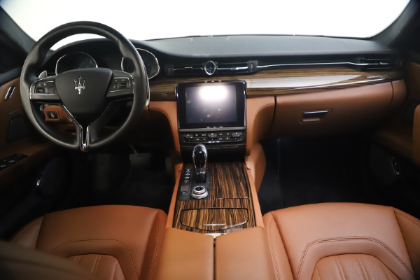 Used 2018 Maserati Quattroporte S Q4 GranLusso for sale Sold at Maserati of Greenwich in Greenwich CT 06830 27