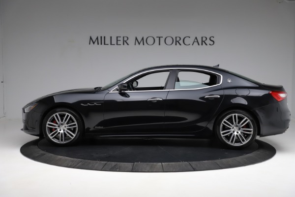 Used 2018 Maserati Ghibli S Q4 Gransport for sale Sold at Maserati of Greenwich in Greenwich CT 06830 3