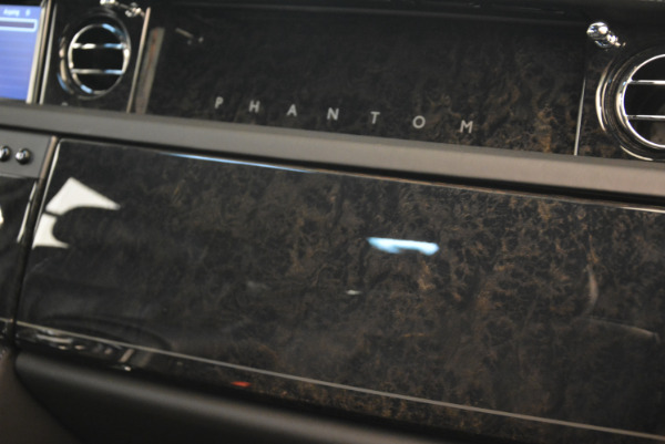 Used 2014 Rolls-Royce Phantom EWB for sale Sold at Maserati of Greenwich in Greenwich CT 06830 24