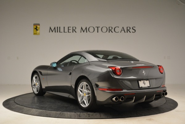 Used 2016 Ferrari California T for sale Sold at Maserati of Greenwich in Greenwich CT 06830 17