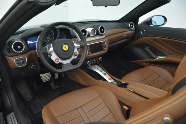 Used 2016 Ferrari California T for sale Sold at Maserati of Greenwich in Greenwich CT 06830 25