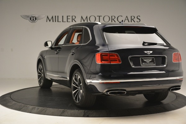 Used 2018 Bentley Bentayga Signature for sale Sold at Maserati of Greenwich in Greenwich CT 06830 6