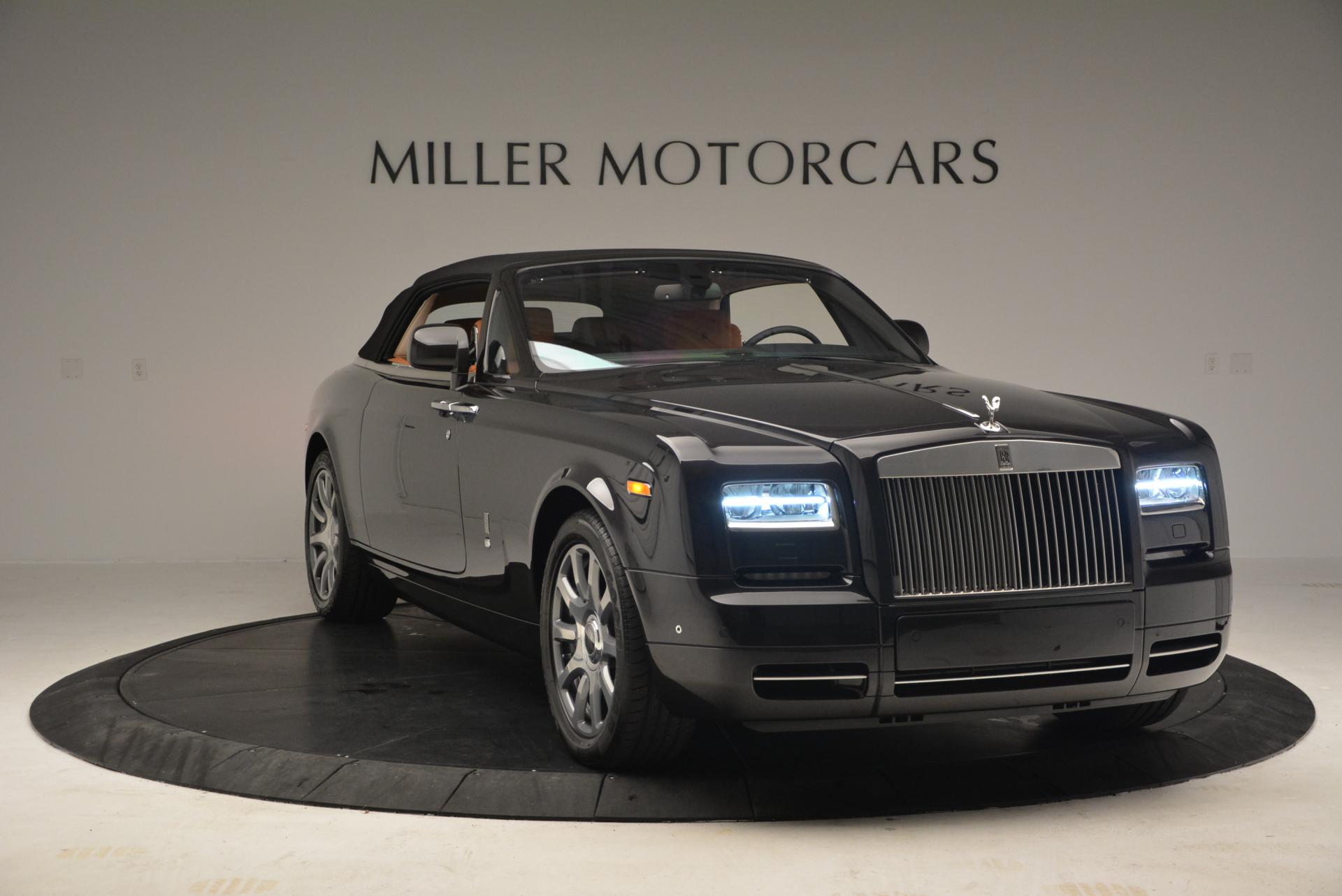 Step Into the RollsRoyce Dawn Interior  Features  Dimensions