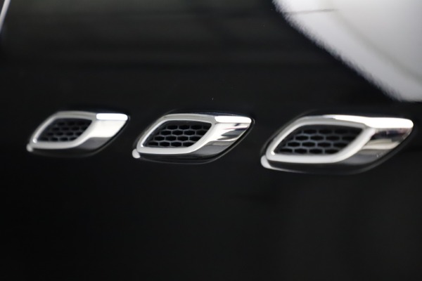 Used 2018 Maserati Levante Q4 GranSport for sale Sold at Maserati of Greenwich in Greenwich CT 06830 17