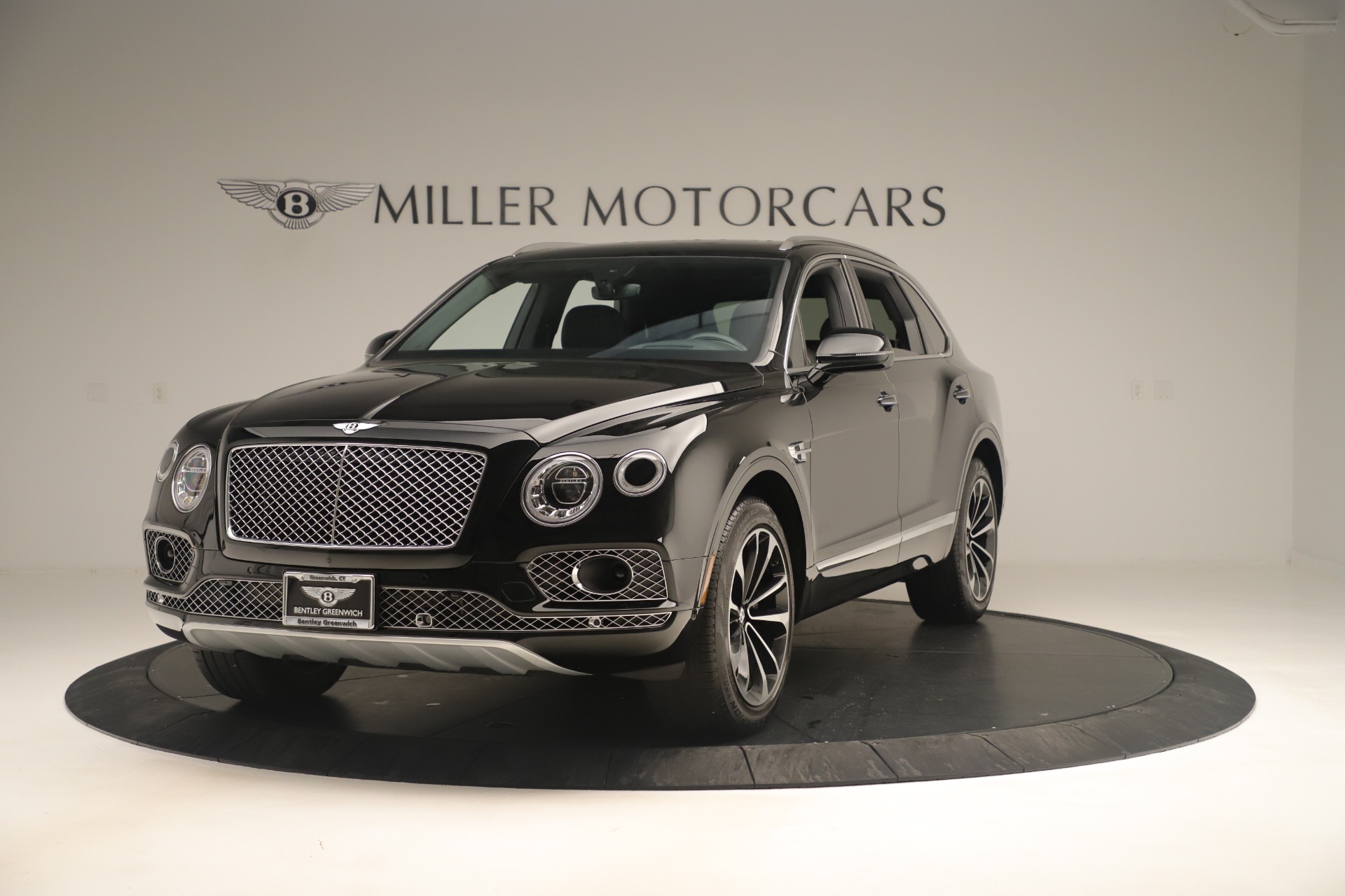 Used 2018 Bentley Bentayga W12 Signature for sale Sold at Maserati of Greenwich in Greenwich CT 06830 1