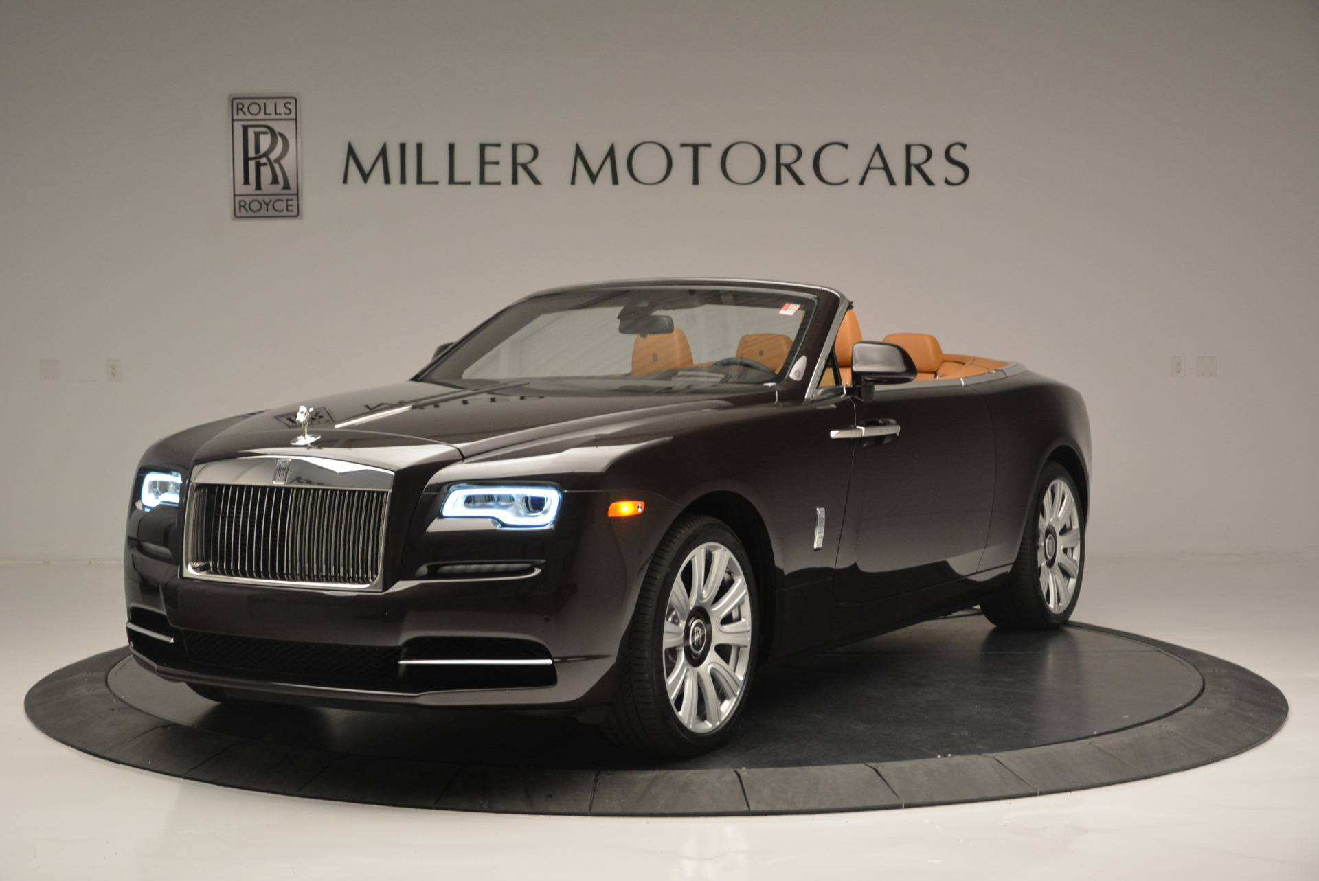 Used 2018 Rolls-Royce Dawn for sale Sold at Maserati of Greenwich in Greenwich CT 06830 1