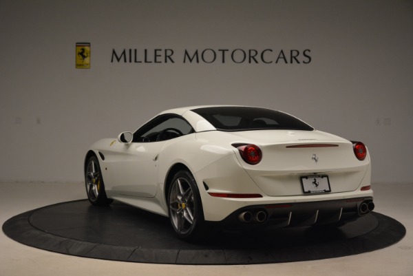 Used 2015 Ferrari California T for sale Sold at Maserati of Greenwich in Greenwich CT 06830 17