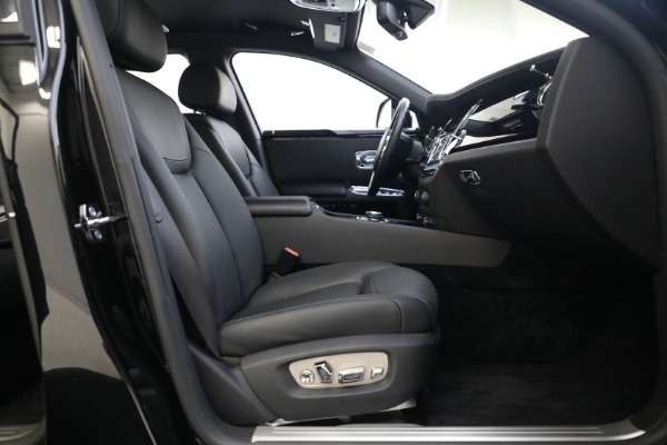 Used 2016 Rolls-Royce Ghost Series II for sale $169,900 at Maserati of Greenwich in Greenwich CT 06830 25