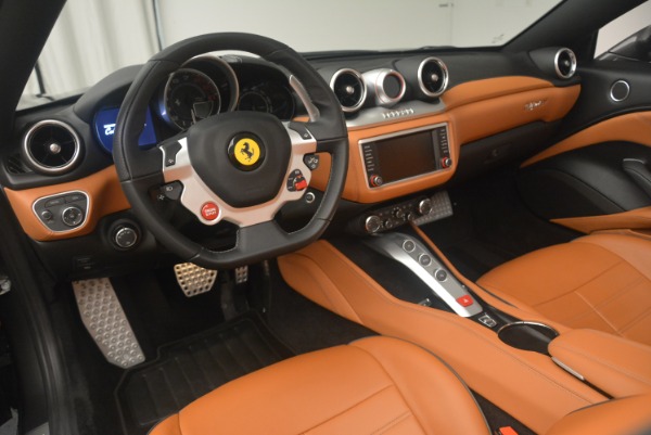 Used 2015 Ferrari California T for sale Sold at Maserati of Greenwich in Greenwich CT 06830 25