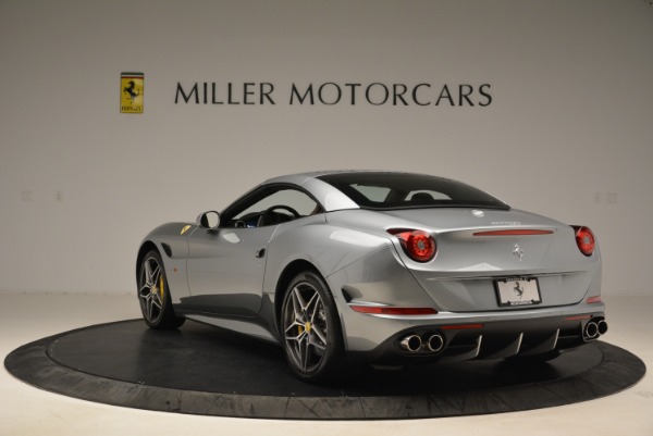Used 2018 Ferrari California T for sale Sold at Maserati of Greenwich in Greenwich CT 06830 17