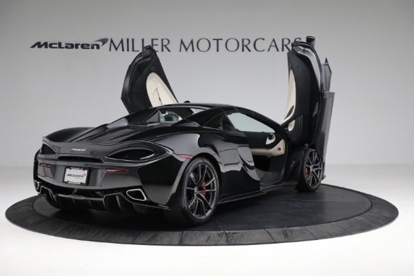 Used 2018 McLaren 570S Spider for sale Sold at Maserati of Greenwich in Greenwich CT 06830 26