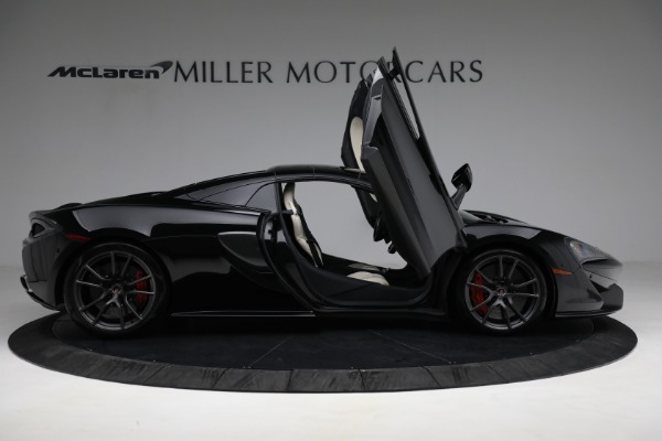 Used 2018 McLaren 570S Spider for sale Sold at Maserati of Greenwich in Greenwich CT 06830 27